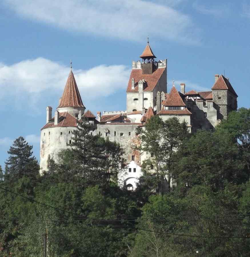 Dracula merge mai departe