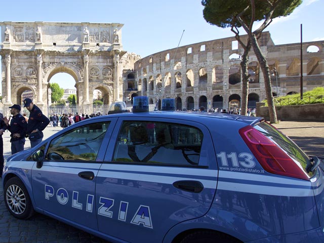 Copil român, împușcat în brațele mamei la Roma