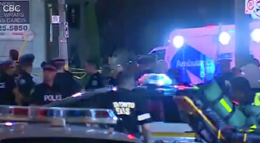 Atac cu victime în Toronto