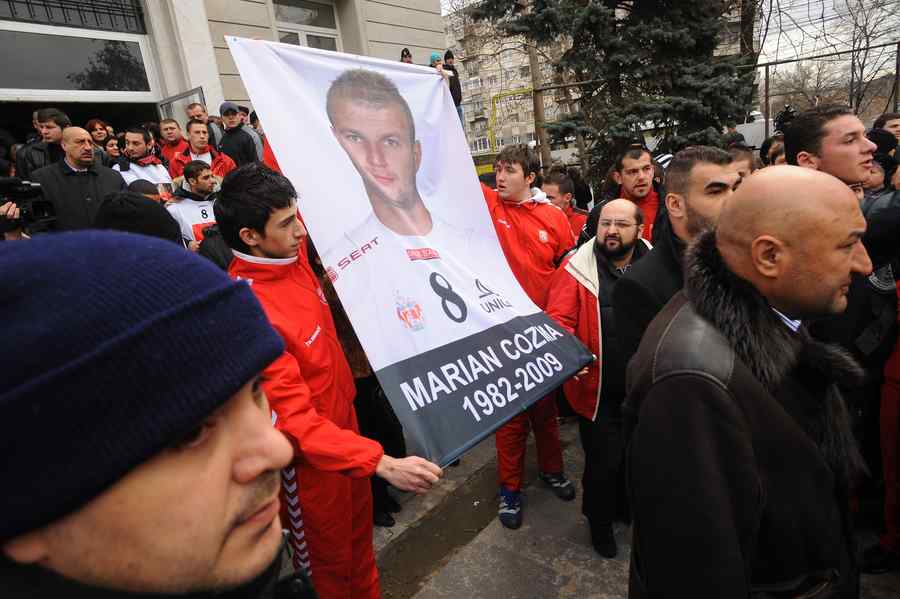 Şoc în cazul uciderii handbalistului Marian Cozma