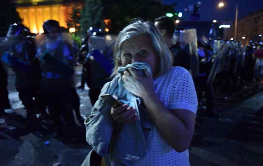 Zid în jurul Jandarmeriei după ce au „inhalat” de pe margine