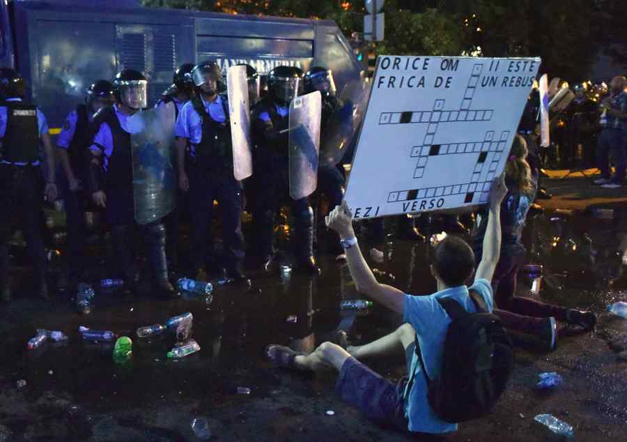 Protestul diasporei – războiul între tabere