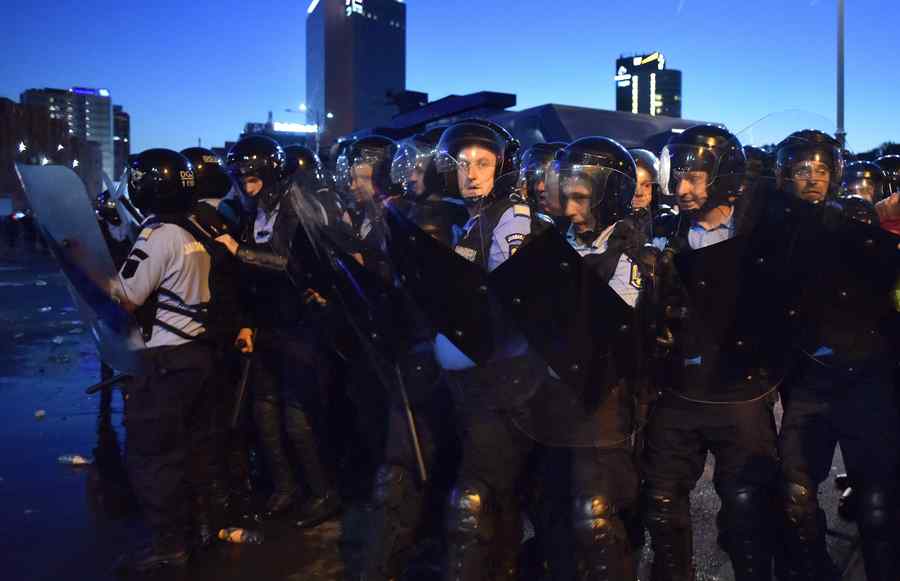 Protest de „comemorare” la Guvern