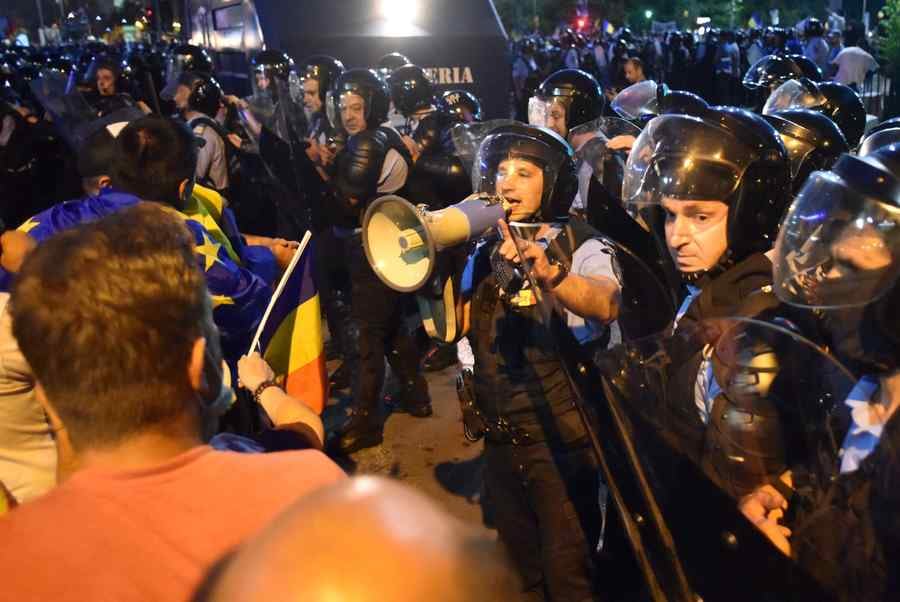Un activist a răbufnit la 7 ani de la protestul din 10 august
