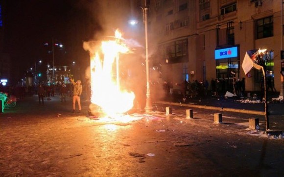 A fost identificat proprietarul mașinii cu cocktailuri Molotov