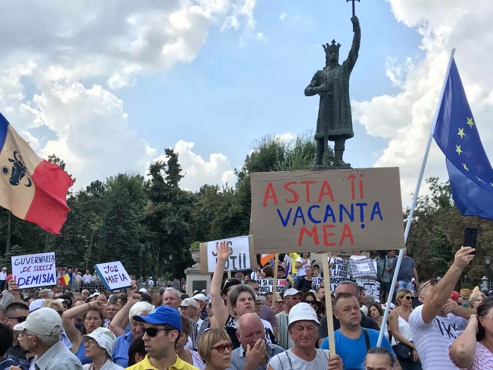 (VIDEO) Chișinău: „Așa sună democrația”