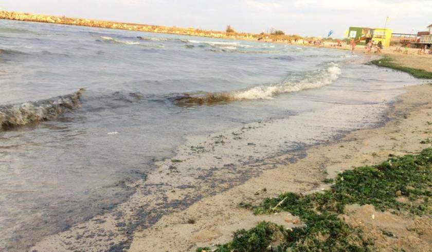 Plajă închisă la Mangalia