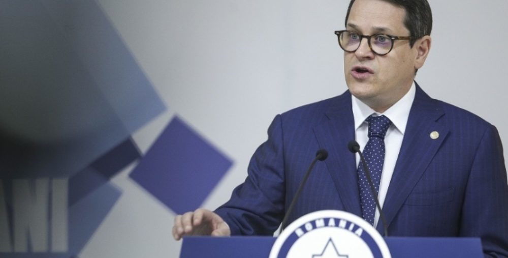 De ce a vorbit Hellvig?