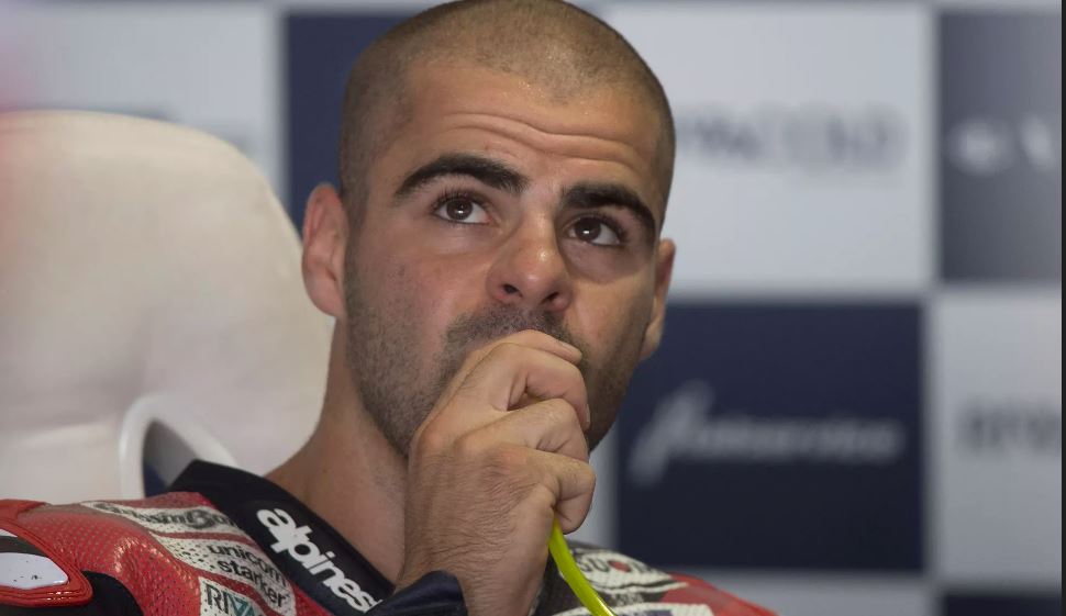 Gest nebunesc pe pista de motociclism (VIDEO)