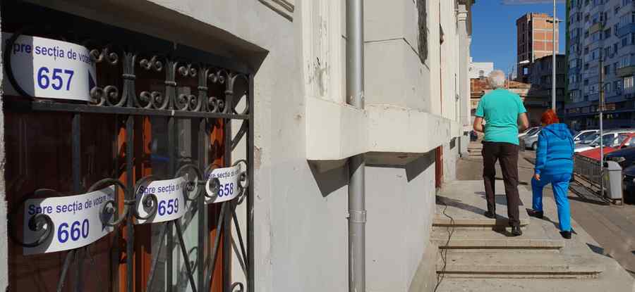 Prima zi de referendum: 5,72% prezență