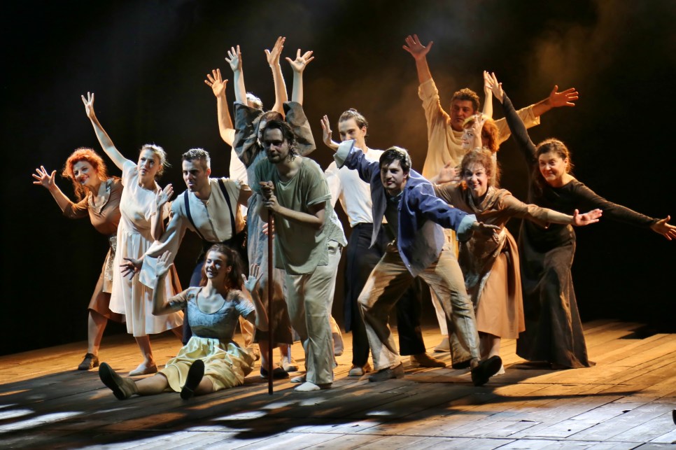 Spectacolul „Molière” /„Eréilom” deschide a șasea ediție a Festivalului Internaţional de Teatru „Fest(in) pe Bulevard”