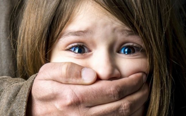 Incredibil: Și-a răpit sora pentru a-i cere mamei răscumpărare