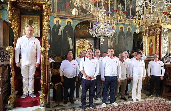 Unde dă Biserica și unde crapă
