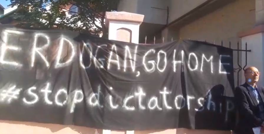(VIDEO) Protest în timpul vizitei lui Erdogan
