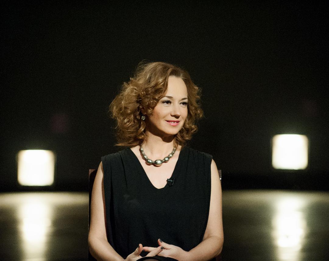 “Teatrul este pentru mine felul în care îmi trăiesc propriile poveşti”