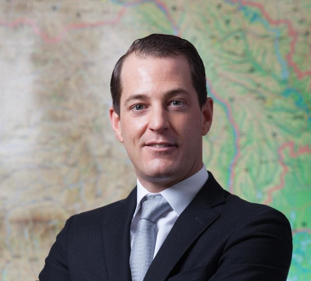 ”Stabilitatea investiţiilor depinde şi de stabilitatea la nivel politic”