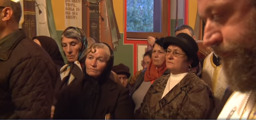 (VIDEO) Cum au fost pedepsiți enoriașii pentru referendum