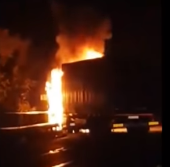 (VIDEO șocant) Trei tineri carbonizați