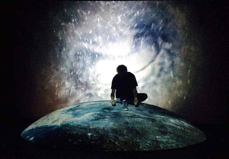 Invitații de week-end, în lumea magică a teatrului