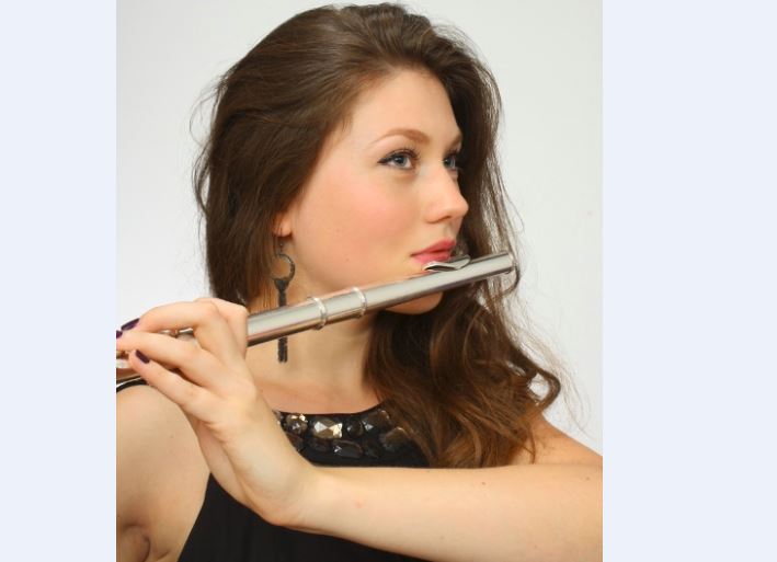 În Stagiunea de marți seara… Elefantul și Musca