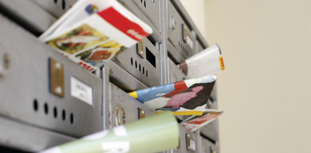 Poșta română caută angajați, pe Facebook