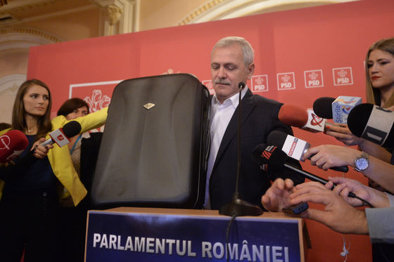 Cum a ajuns Dragnea în fața CCR