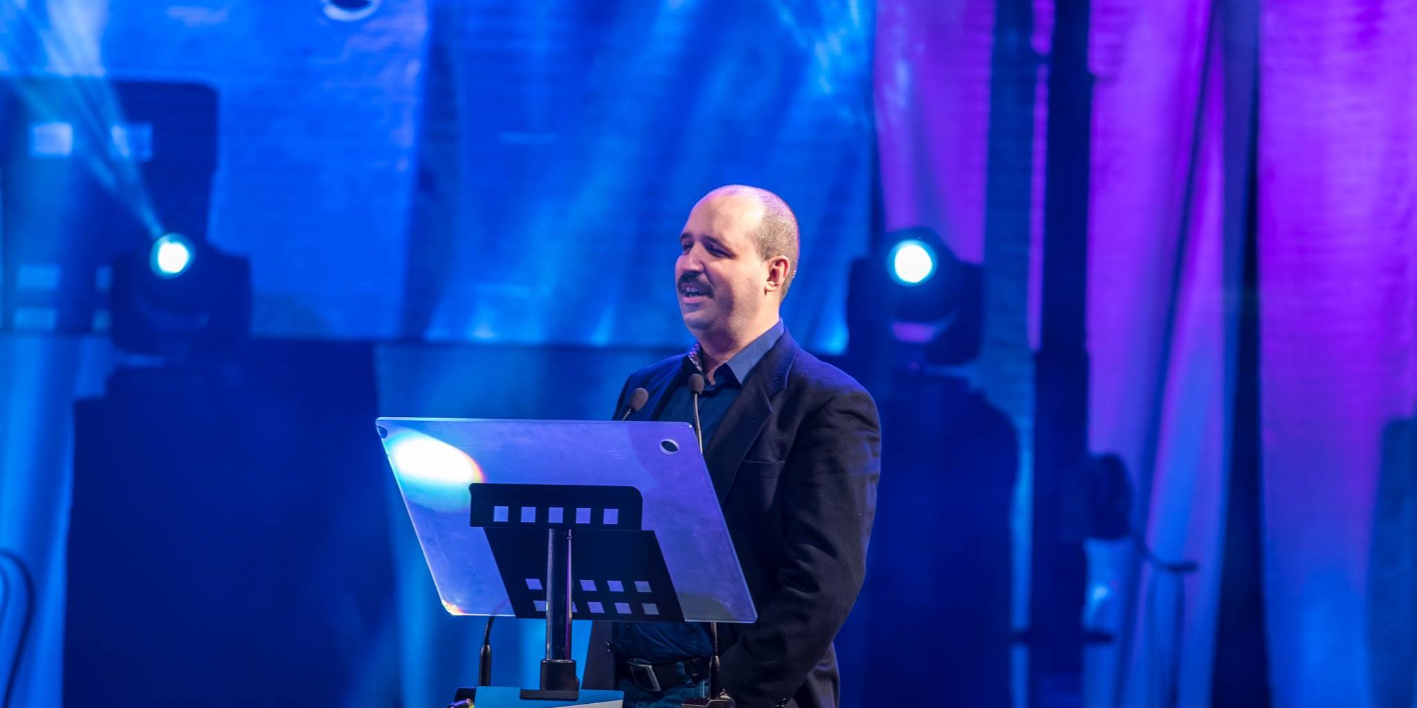 POVESTEA tulburătoare a informaticianului nevăzător