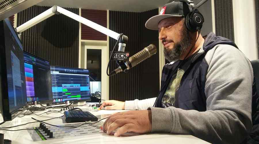 CLAUDIU CÎRȚÎNĂ (ROCK FM): ”Ăsta este Raiul, cel pe care ni-l facem aici…”