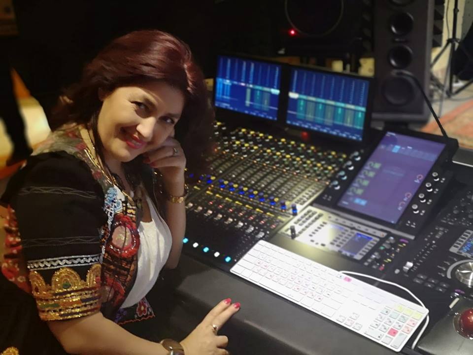 Interviu Rona Hartner: „Sunt un om căruia îi place să meargă pe căi nebătătorite“