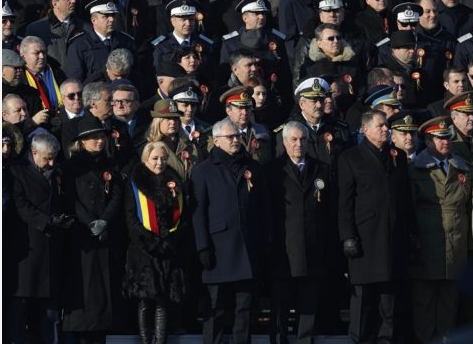 Surpriză: Dragnea a apărut la Arcul de Triumf