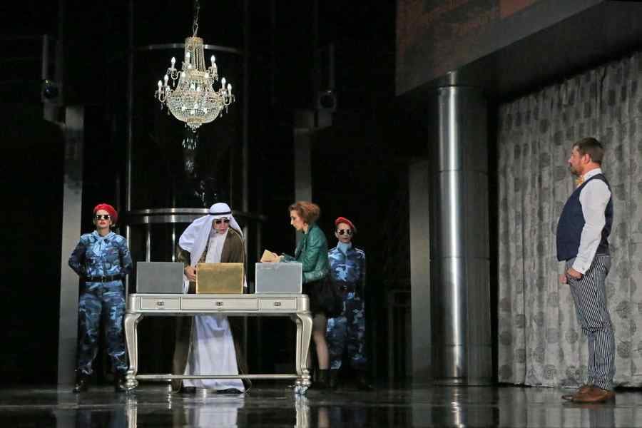 Shylock în templul finanţei