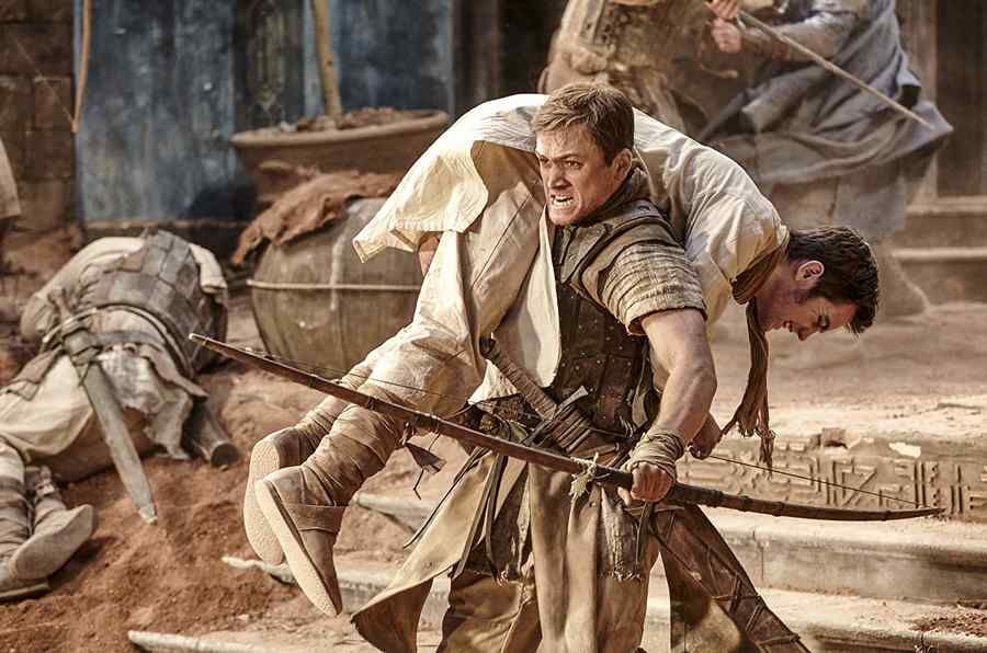Revoluţia începe la cinema cu un singur om: ,,Robin Hood”