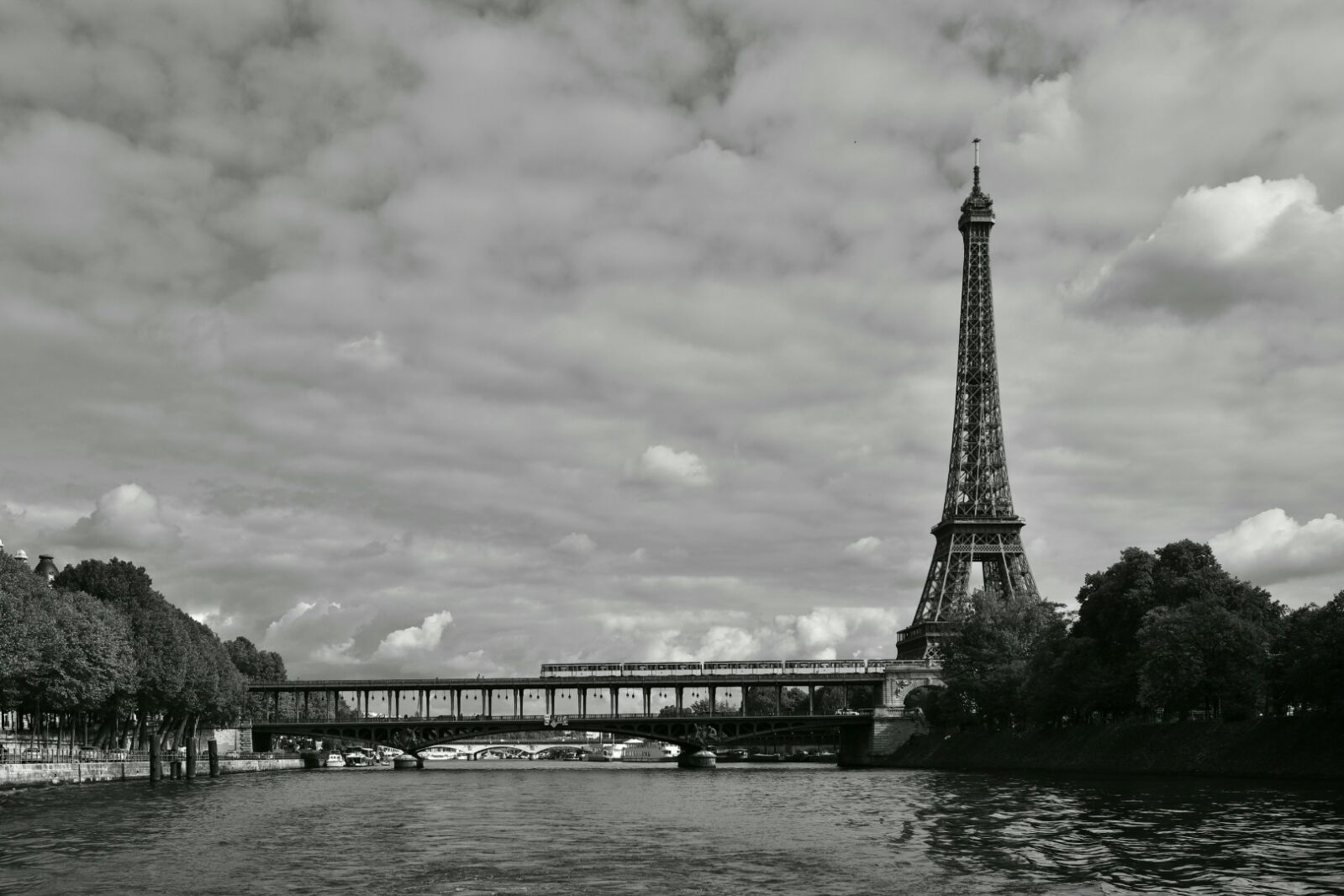 Manevra Rusiei, identificată de la Paris