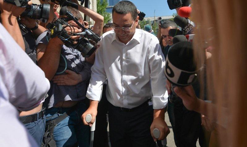 Ponta a dat în judecată statul român şi pe Uncheşelu