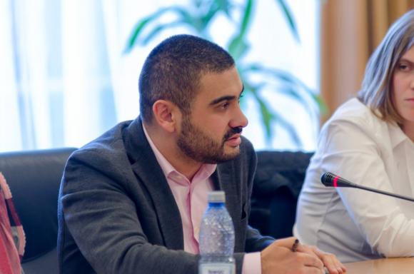 Mesaje pentru deputat: „Bine ai venit în statul paralel, bro”