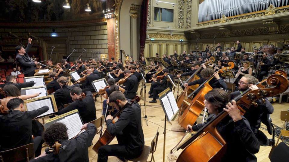 Tinerețea dă tonul diplomației culturale românești în SUA