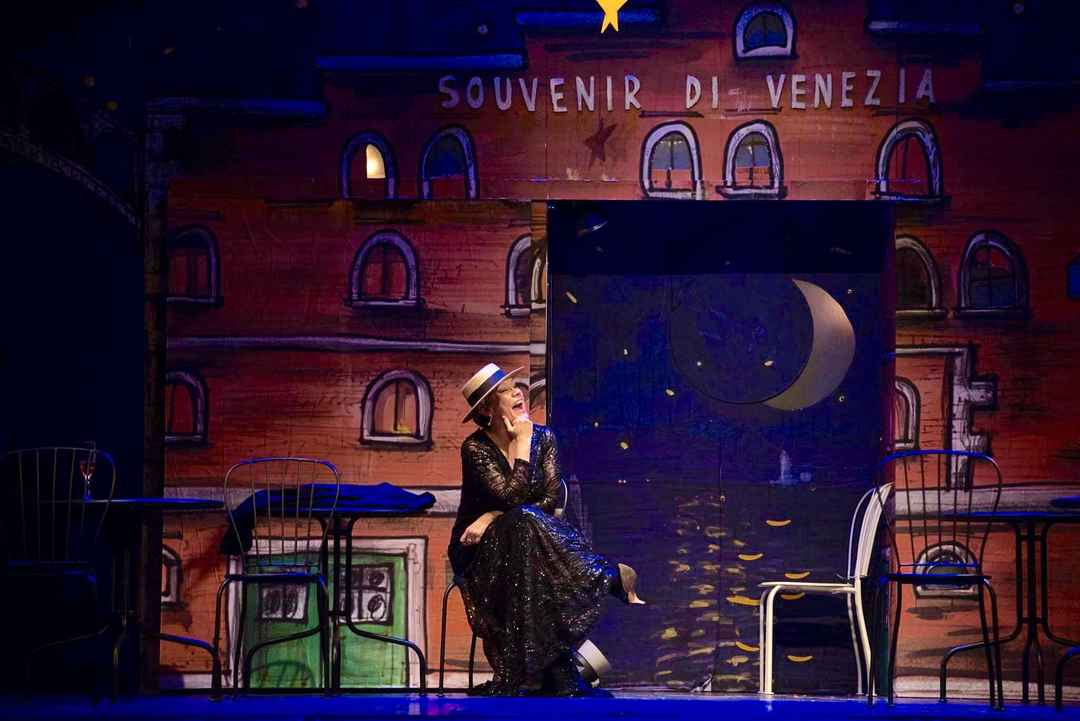 Incitante premiere teatrale