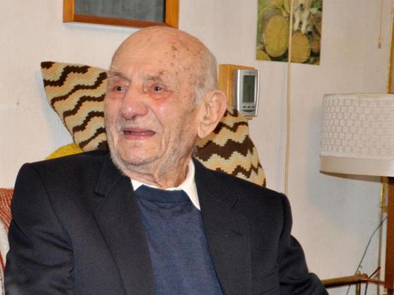 El a devenit cel mai în vârstă bărbat din lume