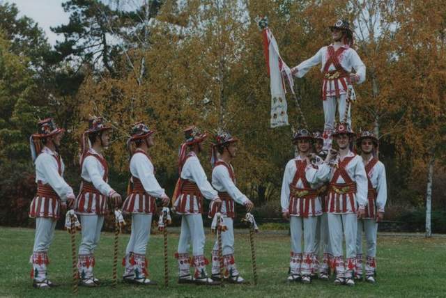 Societăți secrete arhaice: Frăția Călușarilor