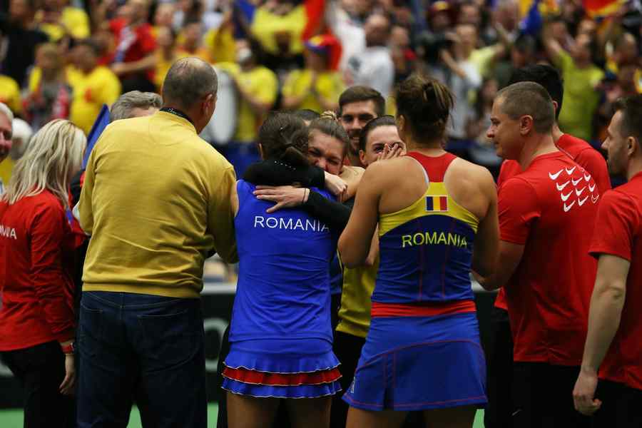 Vezi ce a scris presa străină despre VICTORIA fabuloasă a româncelor