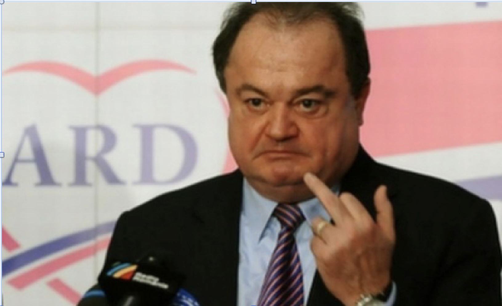 Dosarul „Romexterra” era protejat pentru că Vasile Blaga era acţionar al băncii