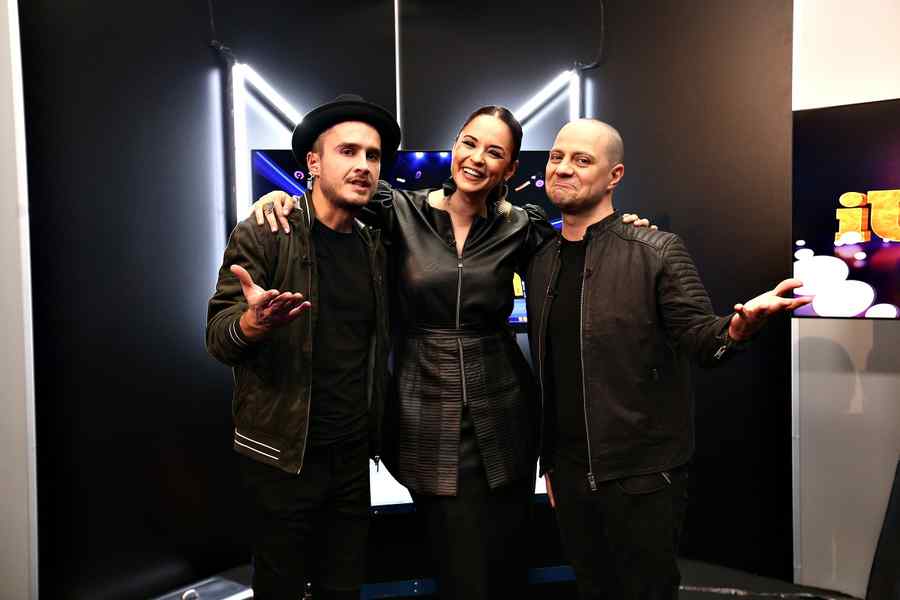 Andreea Marin ironizează trei vedete de la Antena 1