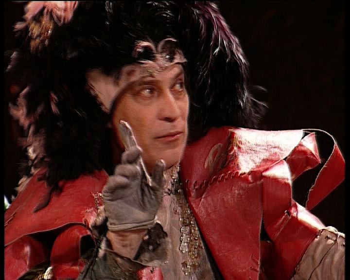 “Teatrul înseamnă acum şi aici”