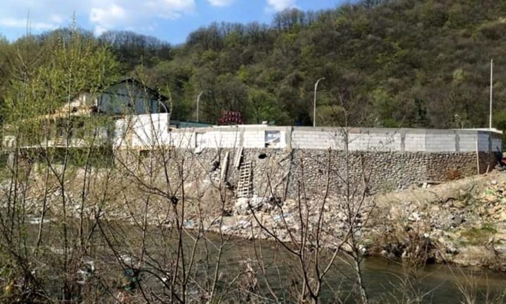 Herculane, perla din Banat, o stațiune în care ilegalitatea este la tot pasul (VI)