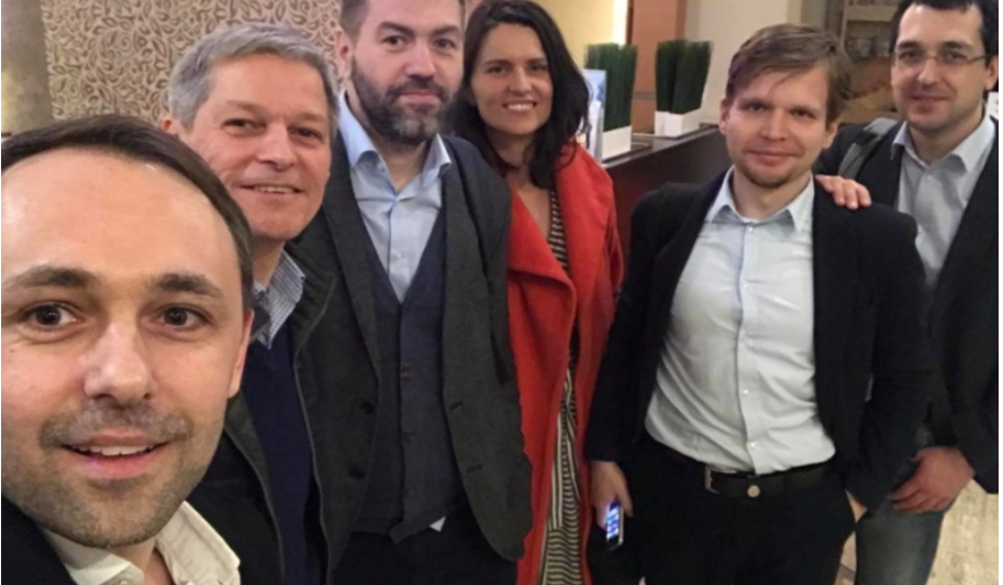 Cu ce specimene defilează partidul lui Cioloș!