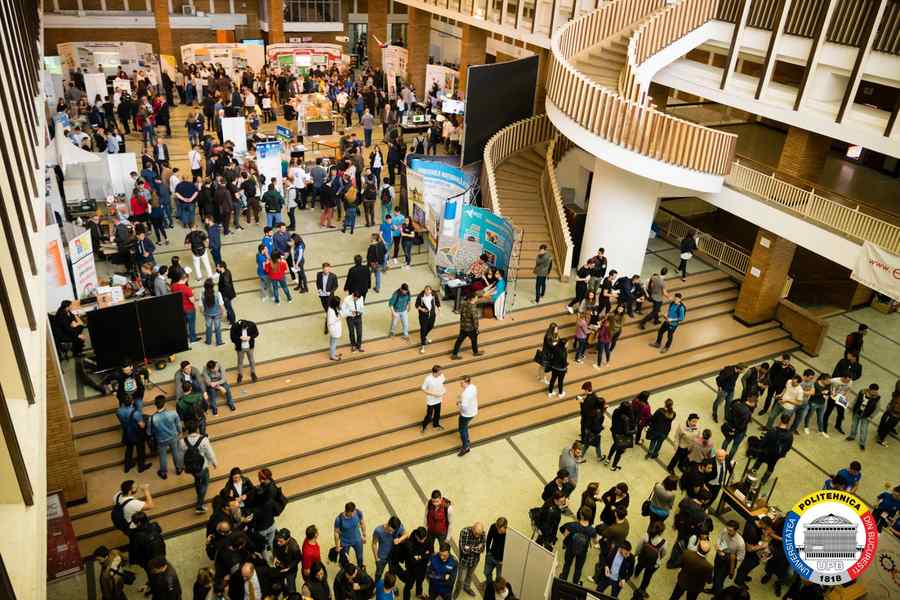 Roboţii portabili reunesc la Universitatea Politehnică din București 100 de savanţi din UE