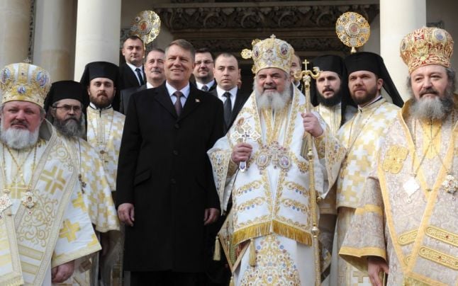 Cum și-a pus Iohannis Biserica în cap