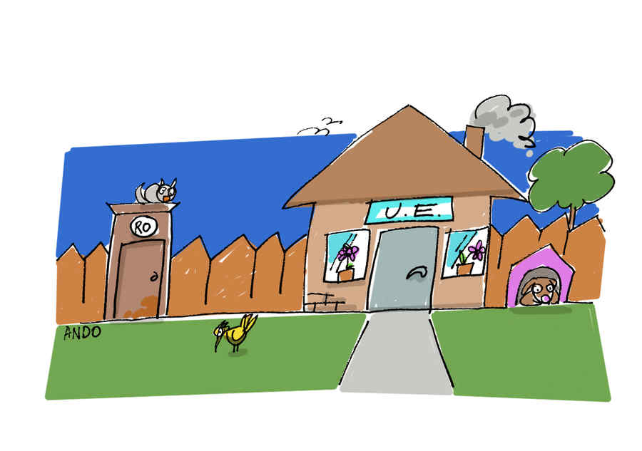 Toaleta din fundul curții