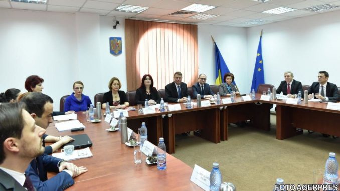 Încăierare totală: Procurorii o iau de guler pe șefa CSM