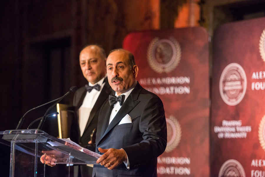 Medic de renume mondial, de la Netflix, la București